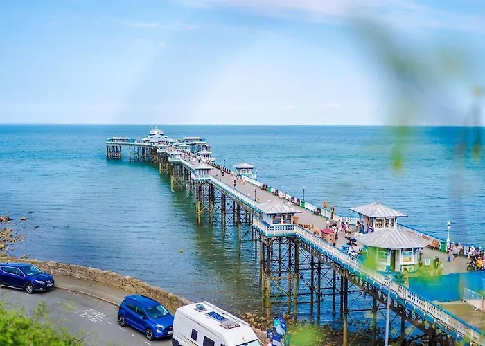 Anchorage Apartment 4 - One Bed Apartment Close To The Centre And The Beach, Located In Llandudno, North Wales