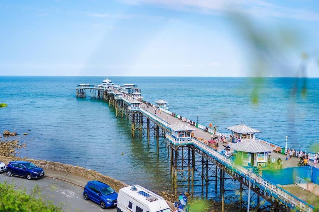 Apartment Anchorage 4 - One Bed Close To The Centre And The Beach, Located In Llandudno, North Wales Llandudno